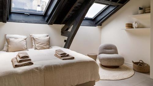 Penthouse: Bedroom